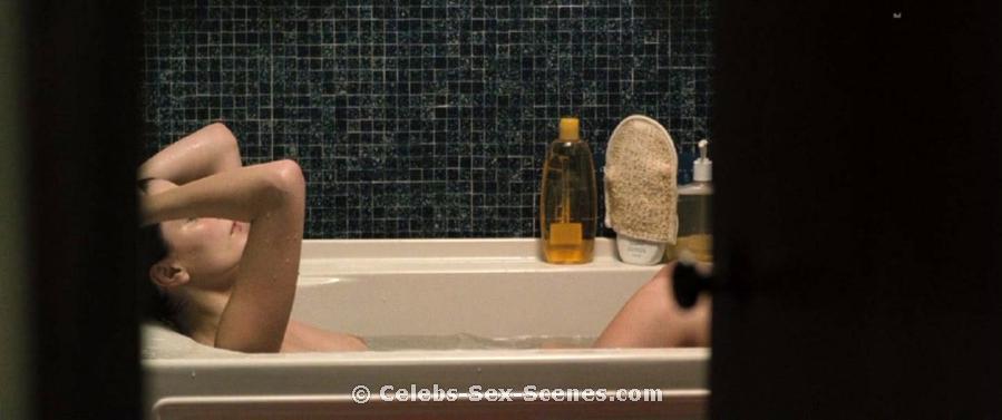 i watch my daugther get fuck elin nordegren and her sister nude gif