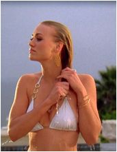 Yvonne Strahovski nude