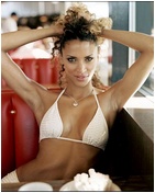 Noemie Lenoir nude