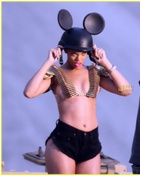 Rihanna nude