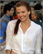 dina-meyer_12.jpg - 117 KB