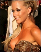 kendra-wilkinson_03.jpg - 163 KB