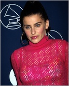 nelly-furtado_02.jpg - 151 KB