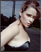 neve-campbell_02.jpg - 143 KB