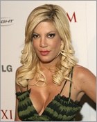 tori-spelling_03.jpg - 123 KB