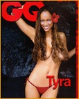 Tyra Banks nude